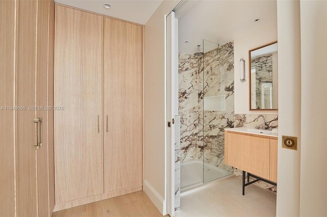 Building Photo - 9 Avenue Frederic Le Play Ave