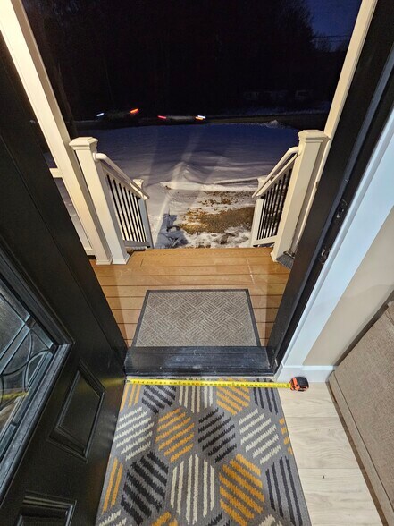 Building Photo - 435 High St