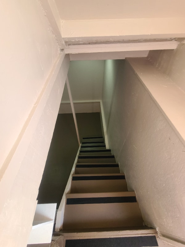 Building Photo - 35 Richards Ave NW