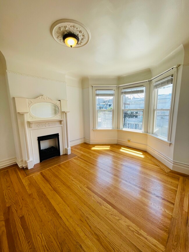 Building Photo - 2632 Post St