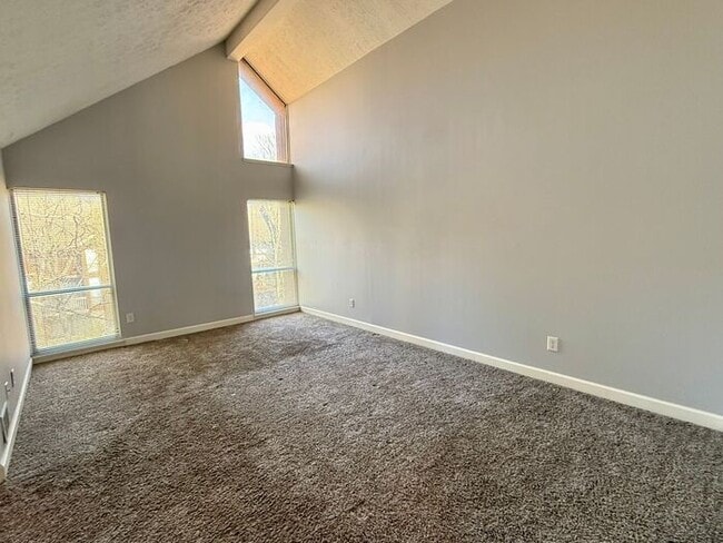 Building Photo - 3 Bed, 2.5 Bath in Little Turtle