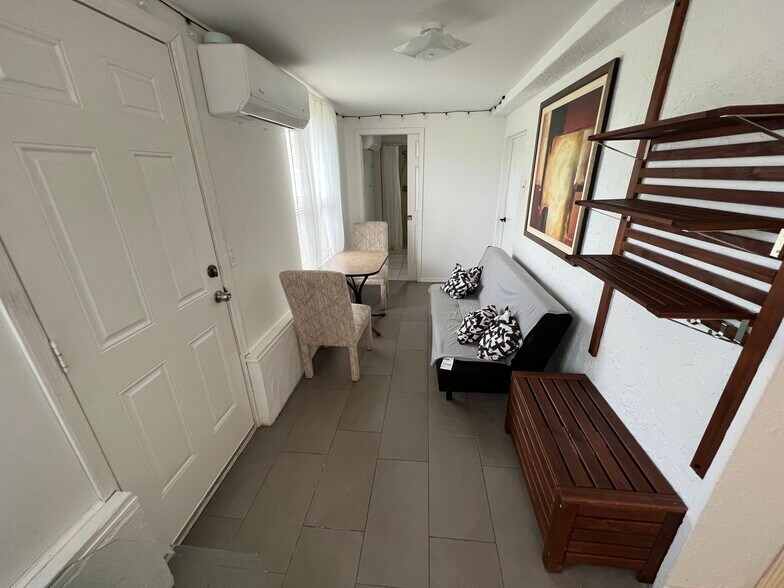 Living room /2nd bedroom - 2440 Manasota Beach Rd
