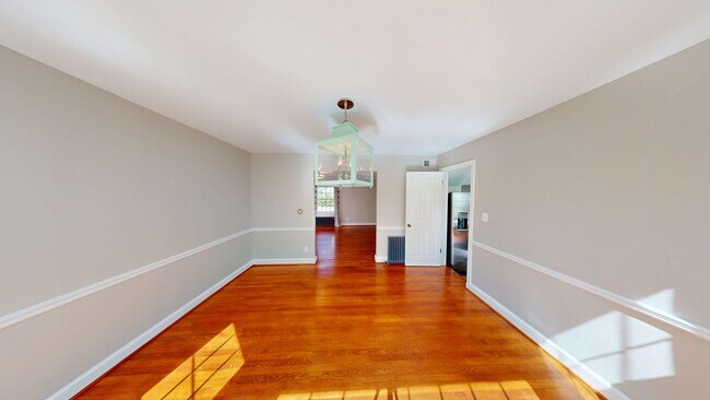 Building Photo - Updated  4/3.5 Farmhouse in Bethesda on Private, 1.5 Acre Lot