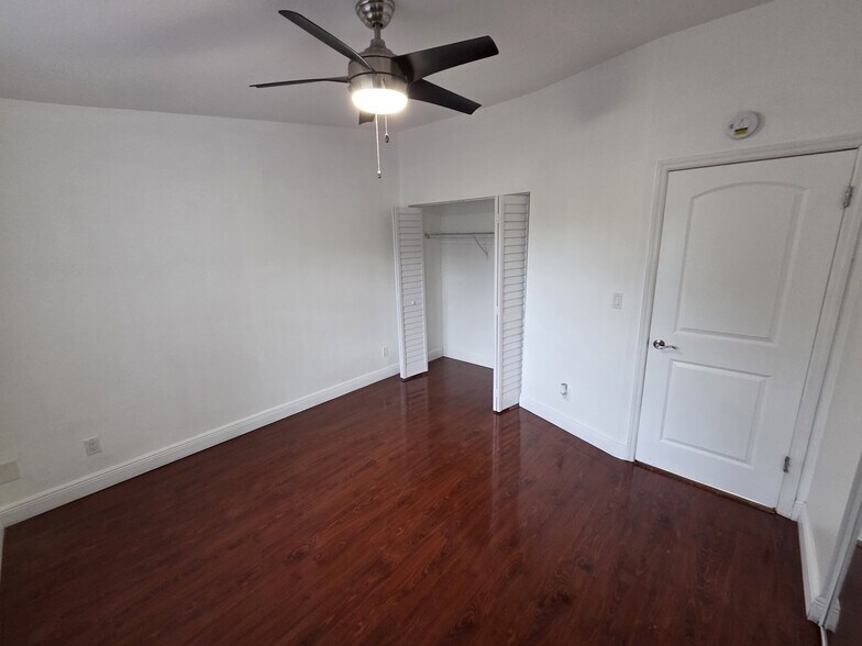 Building Photo - 20845 Grouper Dr