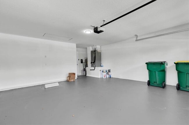 Building Photo - 3312 Chapel Creek Cir