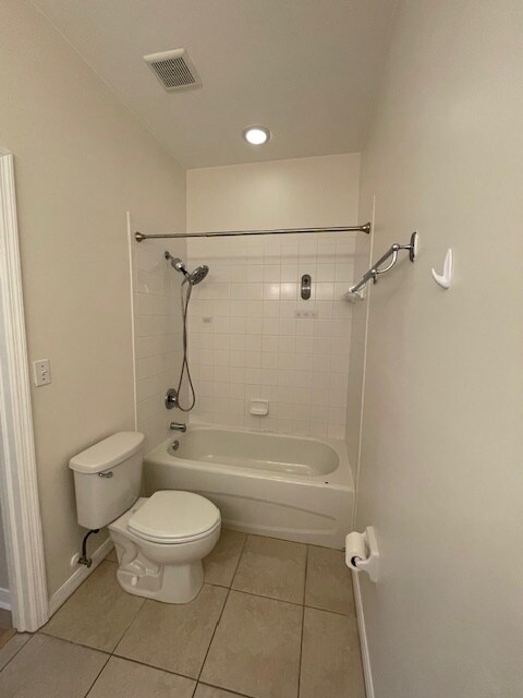 Building Photo - 15417 Bellamar Cir