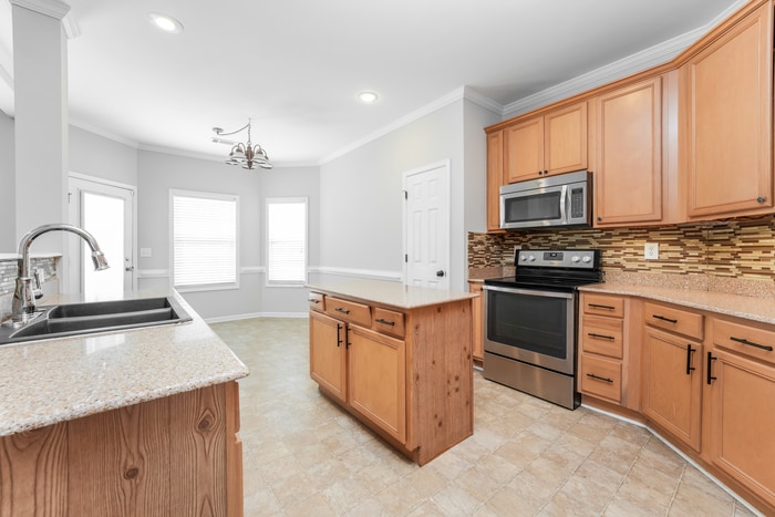 Building Photo - 2508 Oak Creek Ln