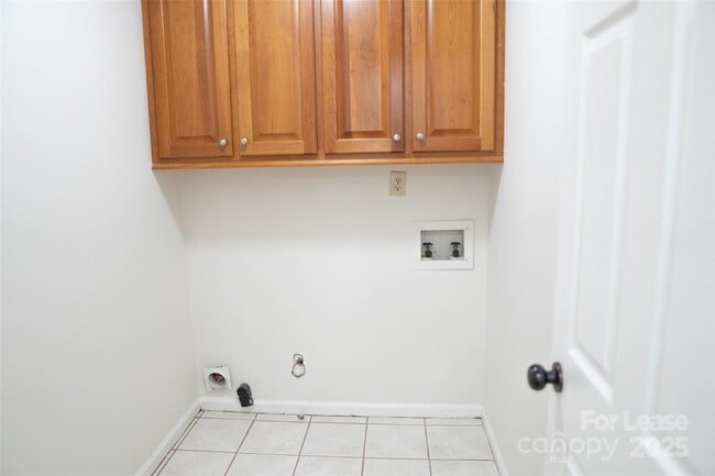 Building Photo - 500 Kirby Ln