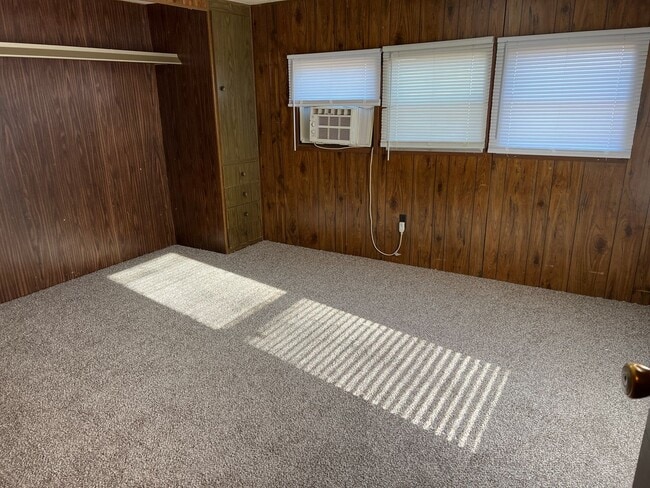 Building Photo - Country living at its BEST ! 2 bedroom 1 1/2 bathroom home