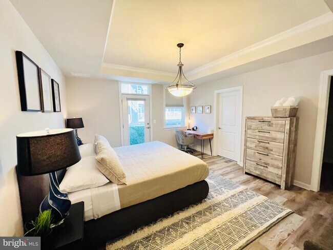 Building Photo - 45130 Kincora Dr