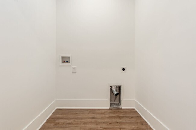 Building Photo - 2978 Bernard View Ln