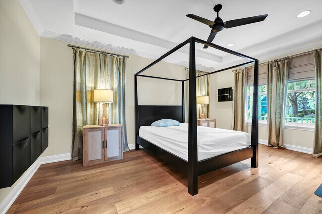 Building Photo - 11855 Camden Park Dr