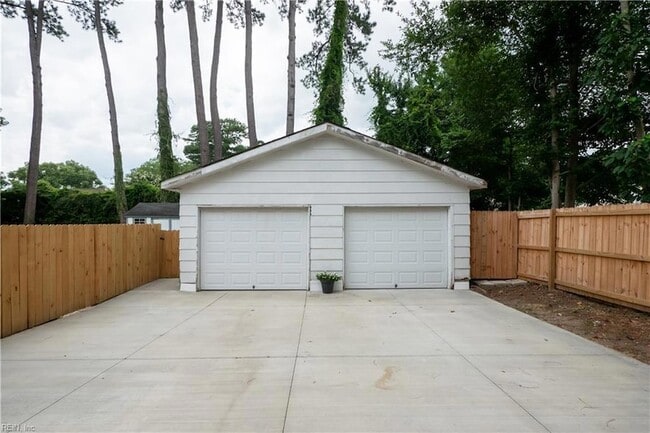 Building Photo - 600 Etheridge Rd