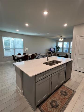 Building Photo - 724 Portina Dr
