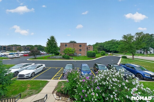 Building Photo - 1420 Stonebridge Cir