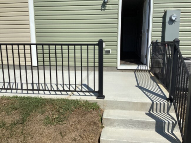 Building Photo - 3951 Newhall Dr NW