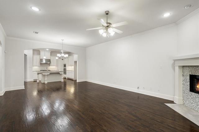 Building Photo - 910 Ontzlake Dr