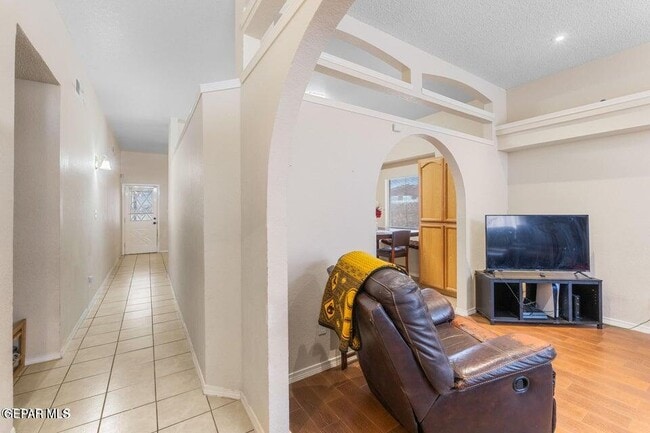 Building Photo - 2297 Lisa Sherr St