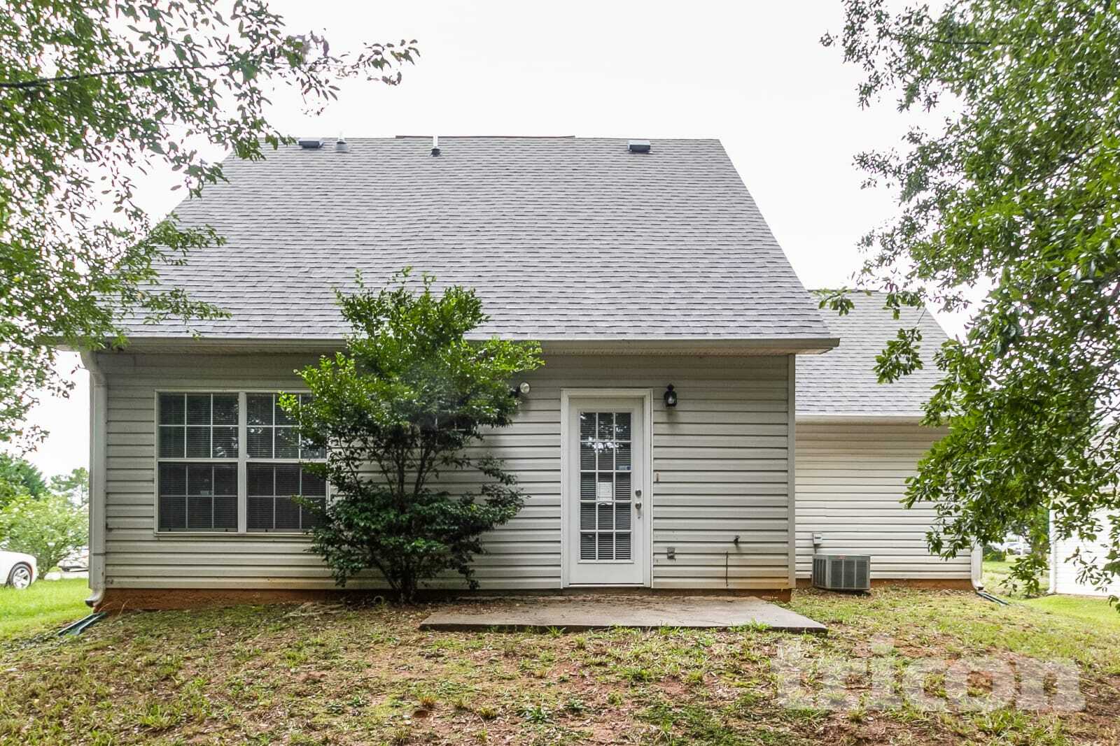 Building Photo - 1318 N Hampton Dr