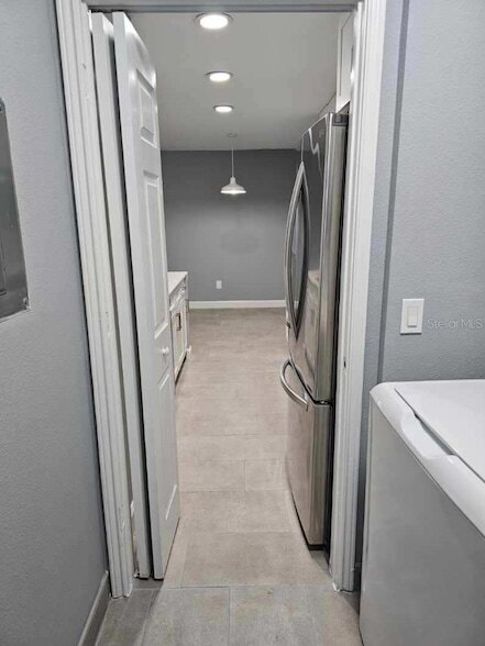 Building Photo - 2533 Grassy Point Dr