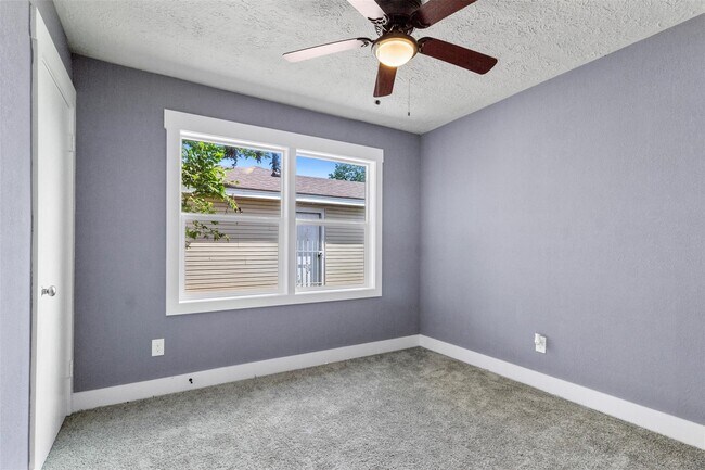 Building Photo - 5711 Doulton Dr