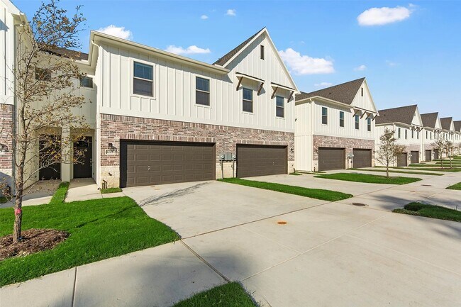 Building Photo - 6349 Mason Ct