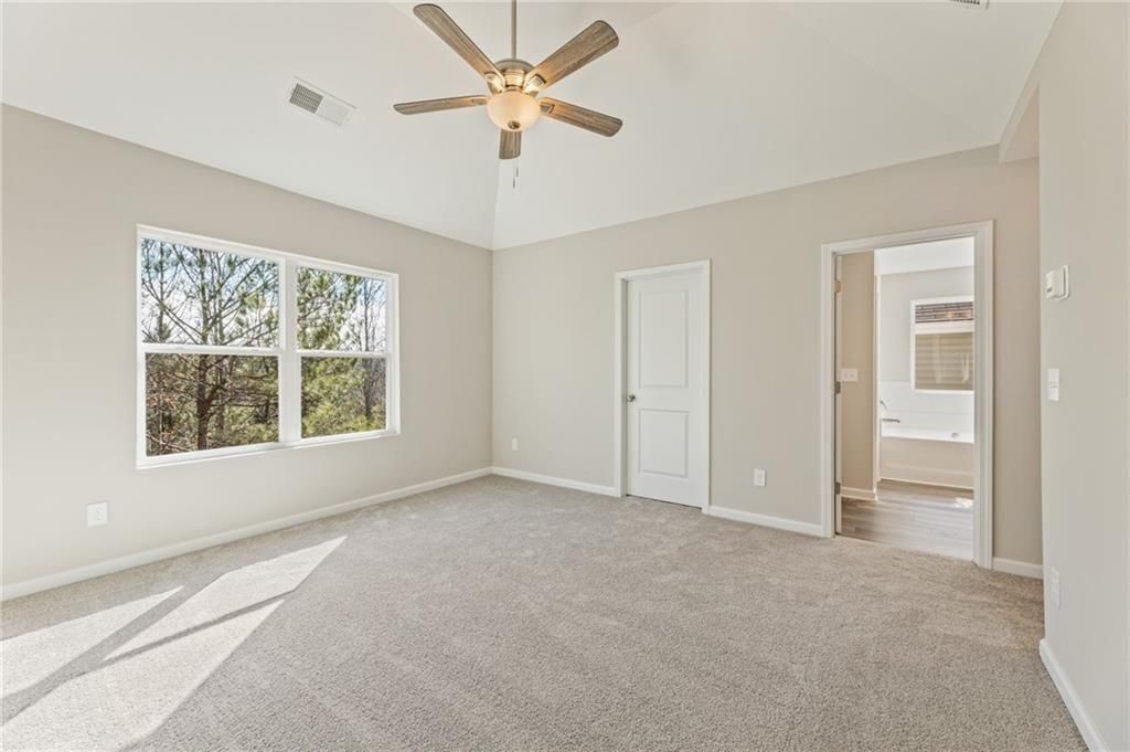 Building Photo - 978 Valley Rock Dr