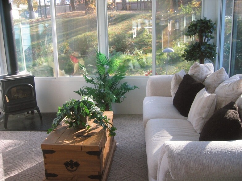 Building Photo - 1708 Kildahl Ave