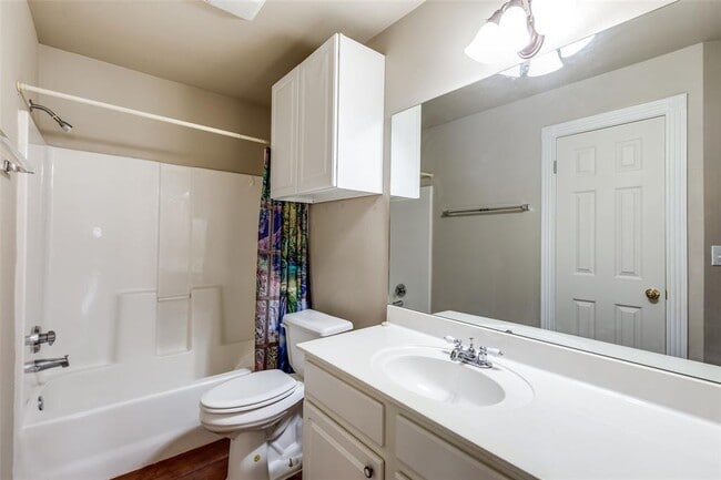 Building Photo - 5718 McCarty Ln