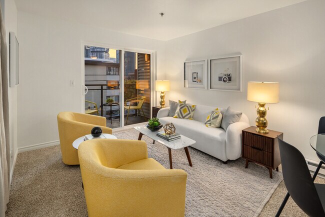 Building Photo - 1616 Summit Ave