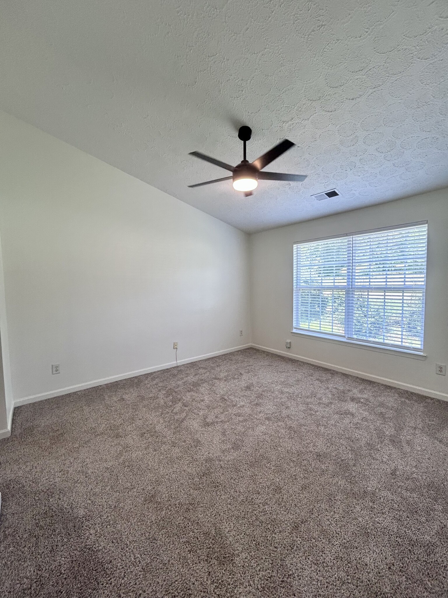 Primary bedroom - 2480 Nashboro Blvd