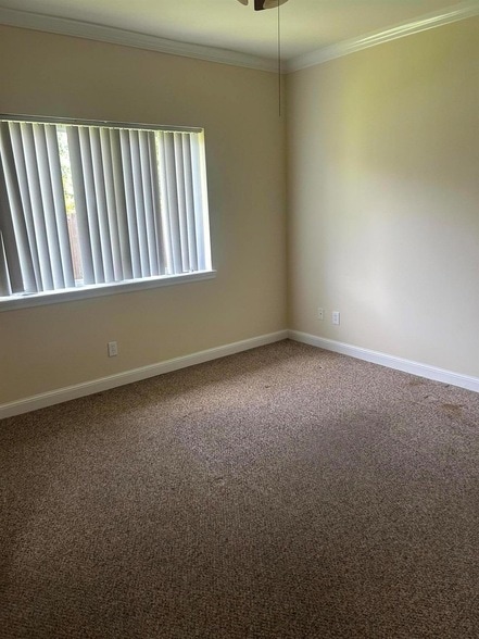 Building Photo - 1821 SW California Blvd