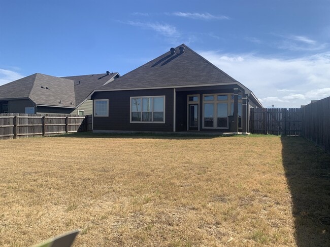 Building Photo - 8302 Pleasant Trail Dr