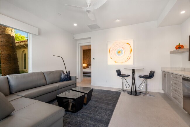 Building Photo - 75642 Via Livorno