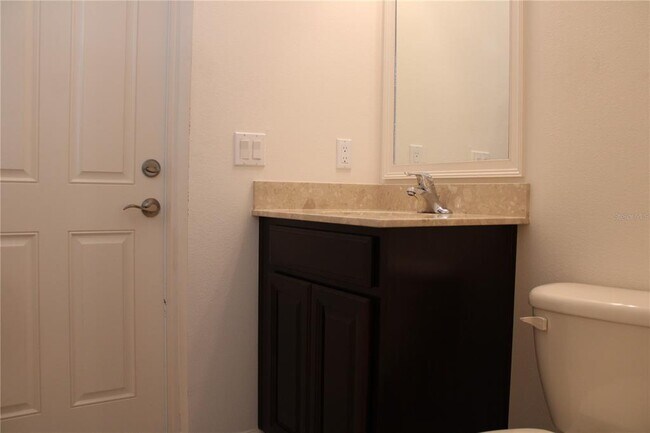 Building Photo - 629 Rosemary Cir