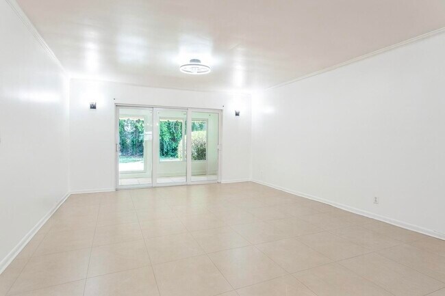 Building Photo - 1217 Surf Rd