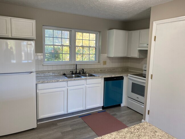 Kitchen-1 - 2523 Cedar Ln