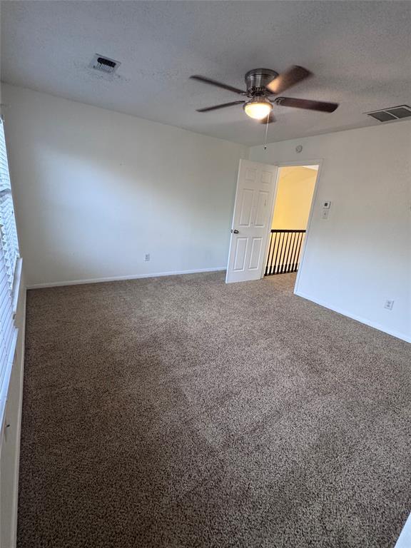 Building Photo - 306 Applewood Dr