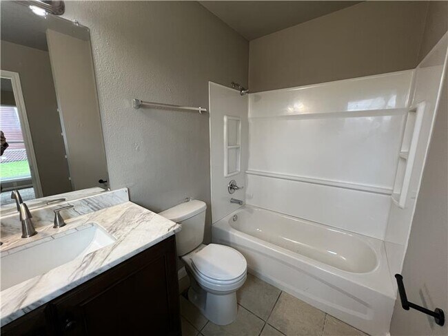 Building Photo - 2111 Caprice Dr