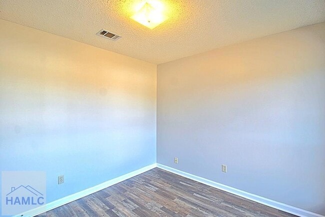 Building Photo - 942 Gulfstream Rd