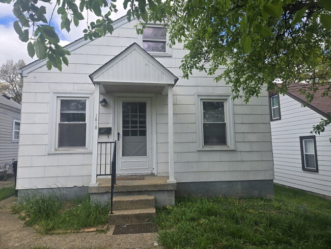 Building Photo - 1515 Huntoon Ave