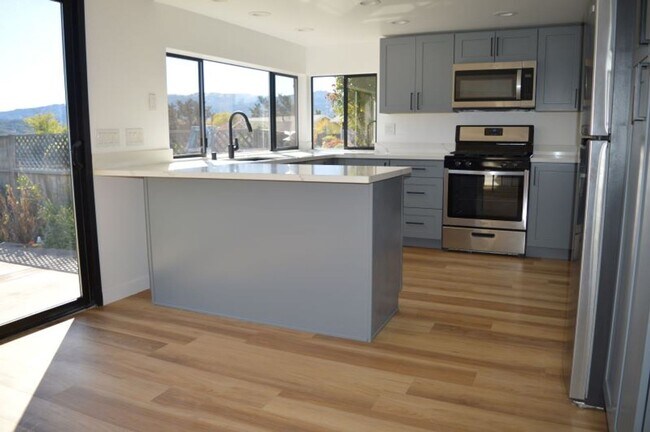 Building Photo - Fully Renovated 4BD/3BA Home in San Marin – Large Yard, Designer Finishes & Cul-de-Sac Location
