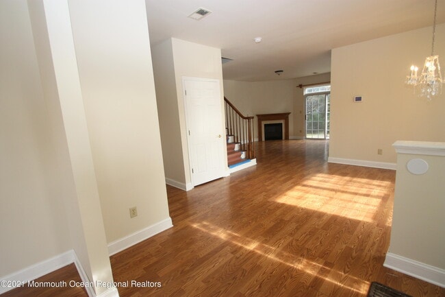 Building Photo - 86 Banyan Blvd