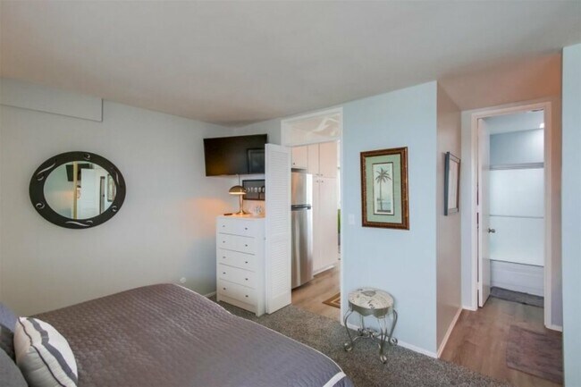 Building Photo - 725 Redondo Ct