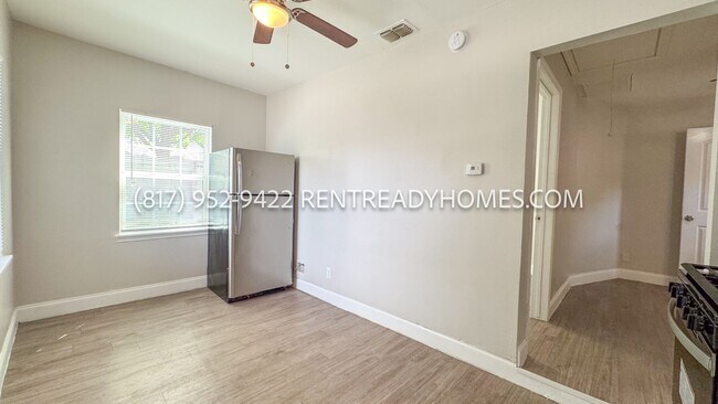 Building Photo - 1123 Sunnyside St