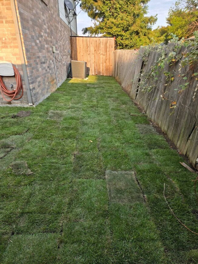 Building Photo - 209 Hardwicke Ln