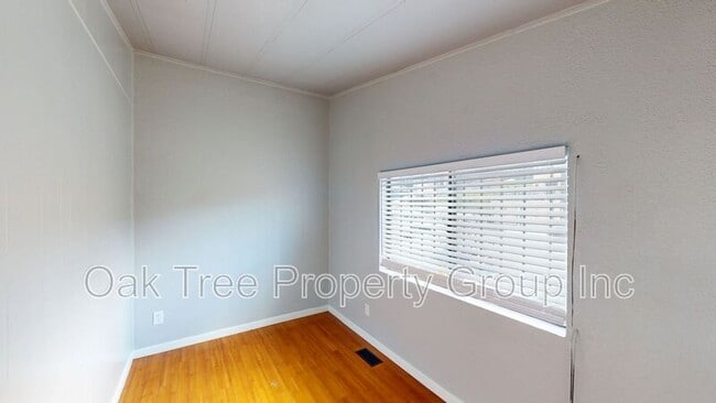 Building Photo - 2219 23rd Ave