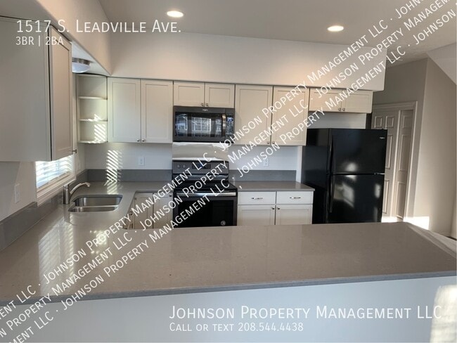 Building Photo - 1517 S Leadville Ave