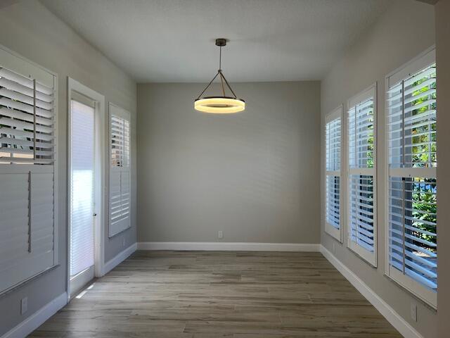 Building Photo - 1820 Flower Dr