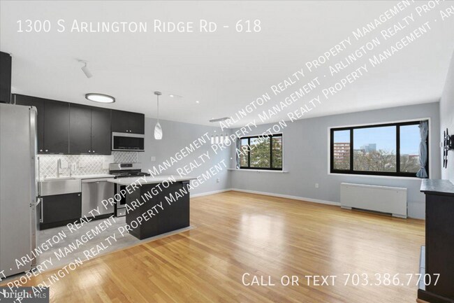 Building Photo - 1300 S Arlington Ridge Rd